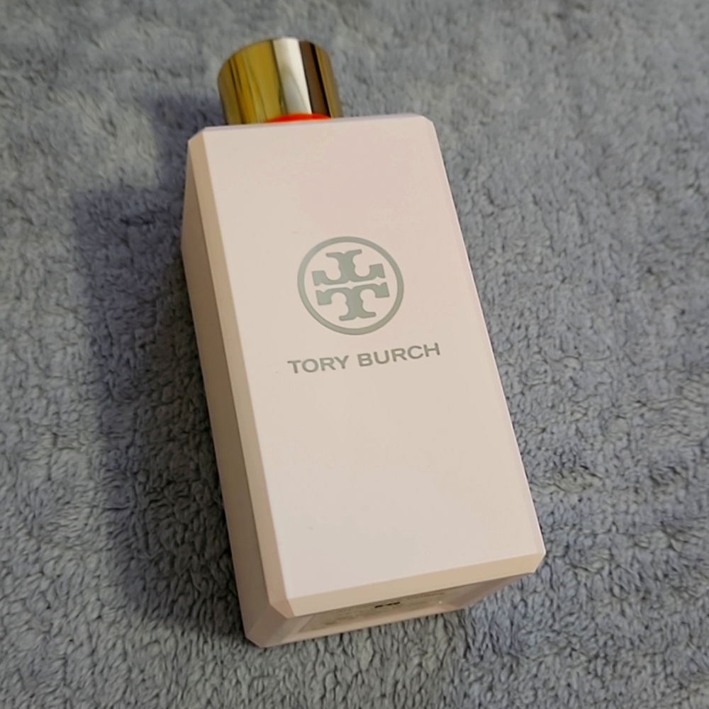 TORY BURCH LOTION
